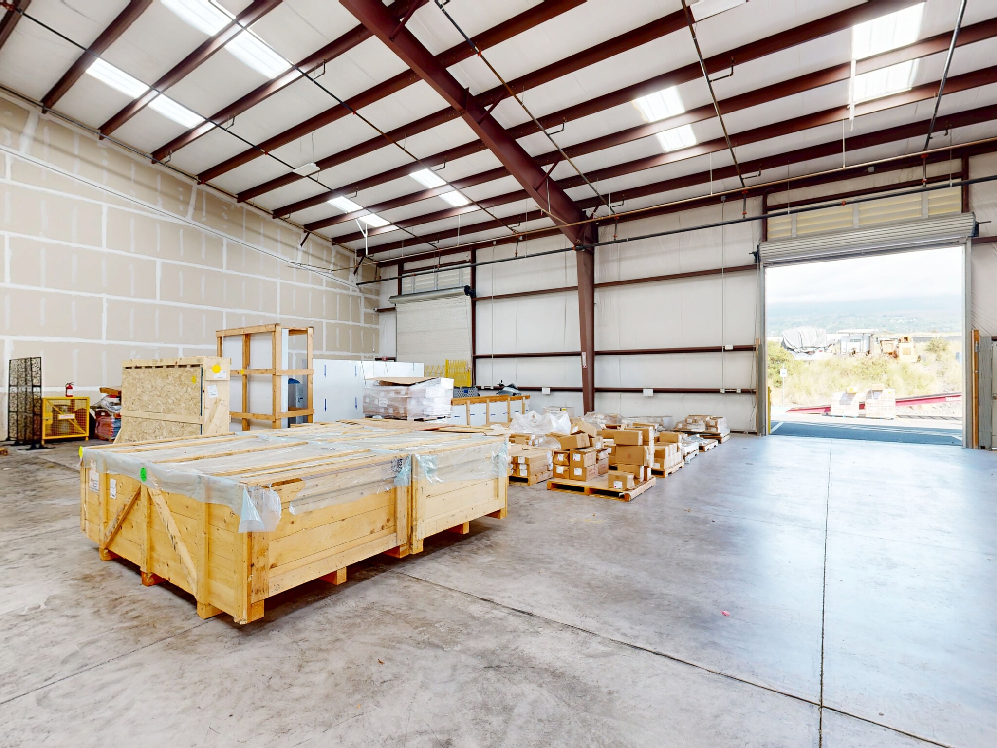 73-5627 Maiau St, Kailua Kona, HI for lease Interior Photo- Image 1 of 4