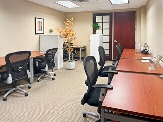 Plus de détails pour 41 University Dr, Newtown, PA - Coworking à louer