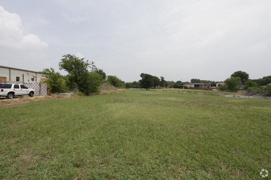 4012 Rufe Snow Dr, North Richland Hills, TX for sale - Building Photo - Image 2 of 5