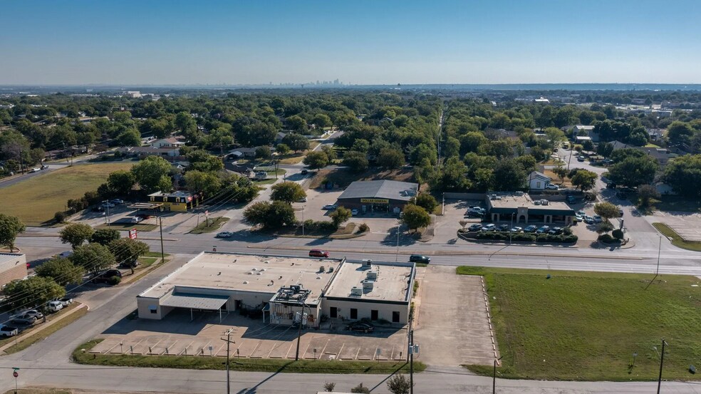 517 N Carrier Pky, Grand Prairie, TX à louer - Aérien - Image 2 de 23