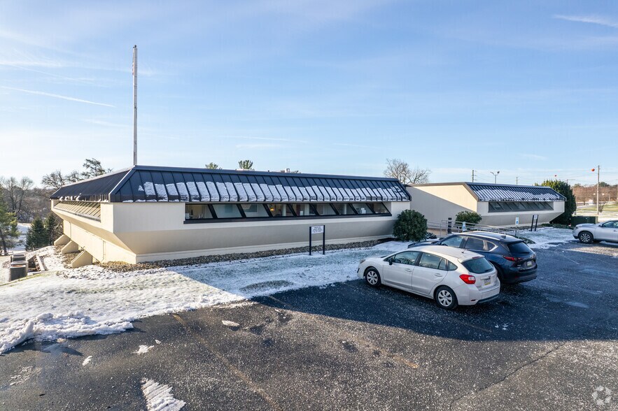 1275 S Cedar Crest Blvd, Allentown, PA à louer - Photo du bâtiment - Image 3 de 5