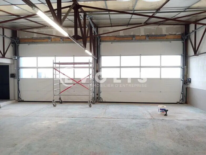 Flex in Beauvallon for lease - Interior Photo - Image 3 of 6