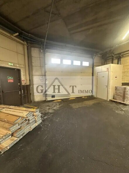 Industrial in Rosny-sous-Bois for lease - Building Photo - Image 3 of 6