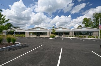 Plus de détails pour 57 Church Hill Rd, Newtown, CT - Commerce de détail à louer