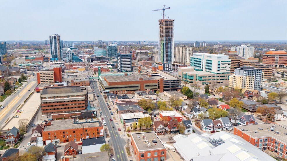 103 Weber St E, Kitchener, ON à vendre - Aérien - Image 1 de 1
