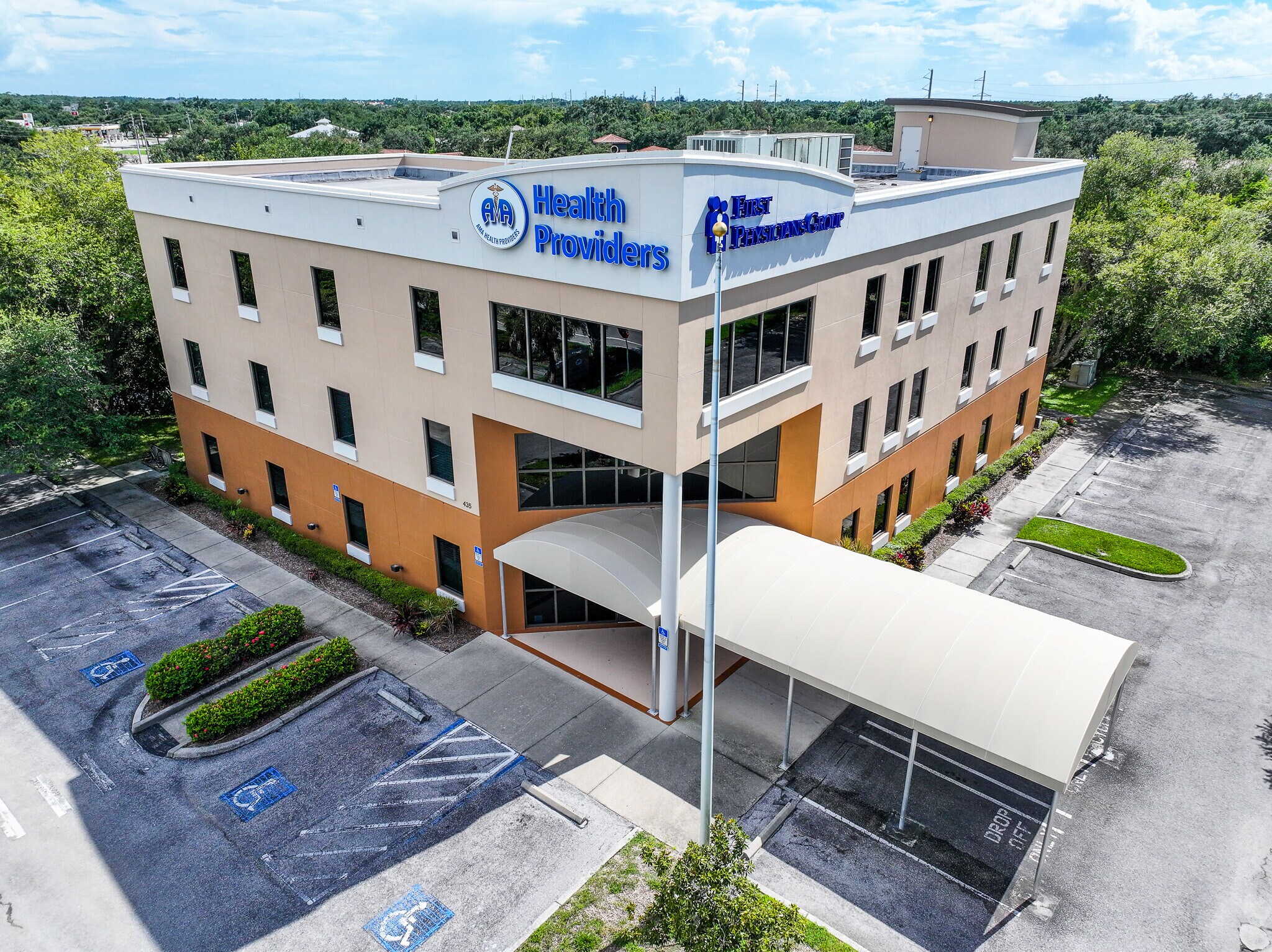 435 Commercial Ct, Venice, FL à louer Photo principale- Image 1 de 5