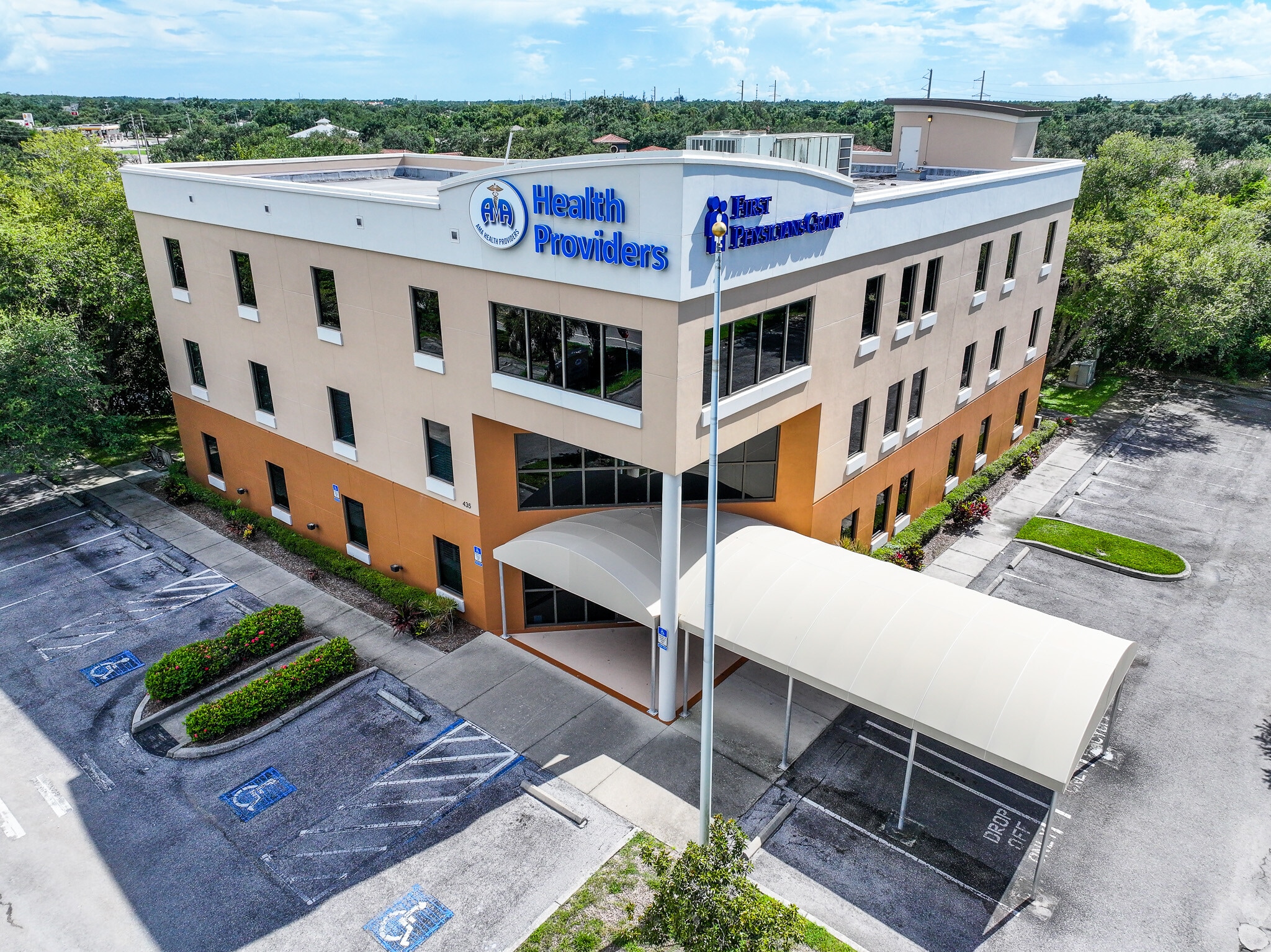 435 Commercial Ct, Venice, FL for lease Primary Photo- Image 1 of 5