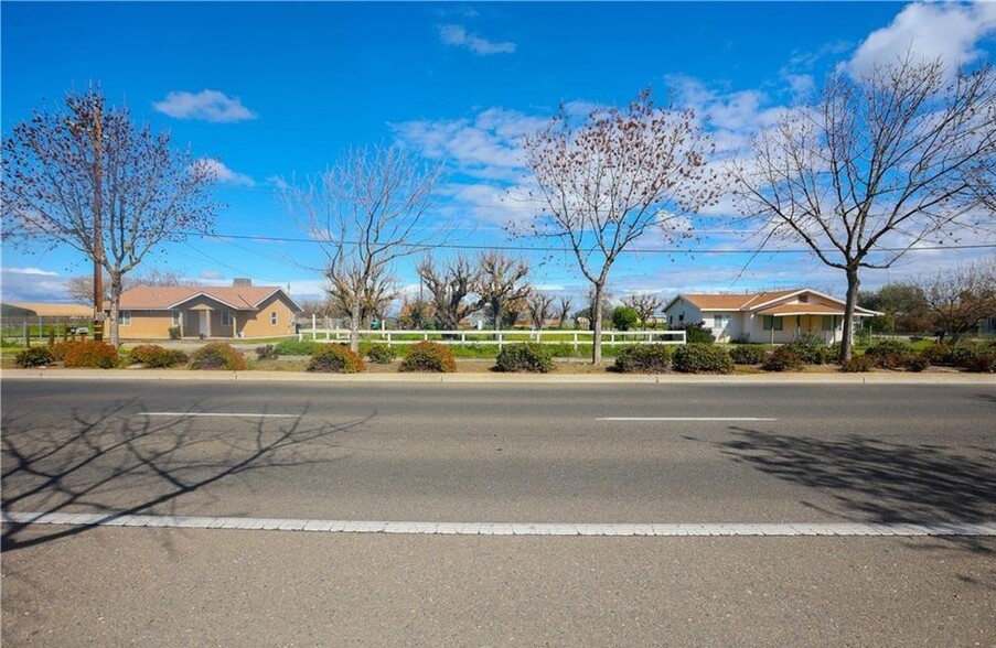 13671-1 Road 28, Madera, CA for sale - Building Photo - Image 3 of 8