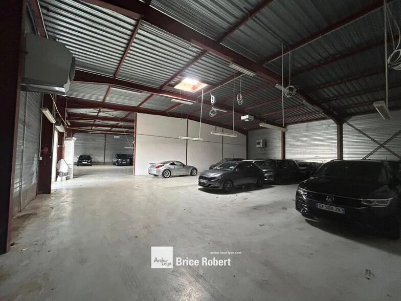 Industrial in Dardilly for sale - Interior Photo - Image 3 of 6