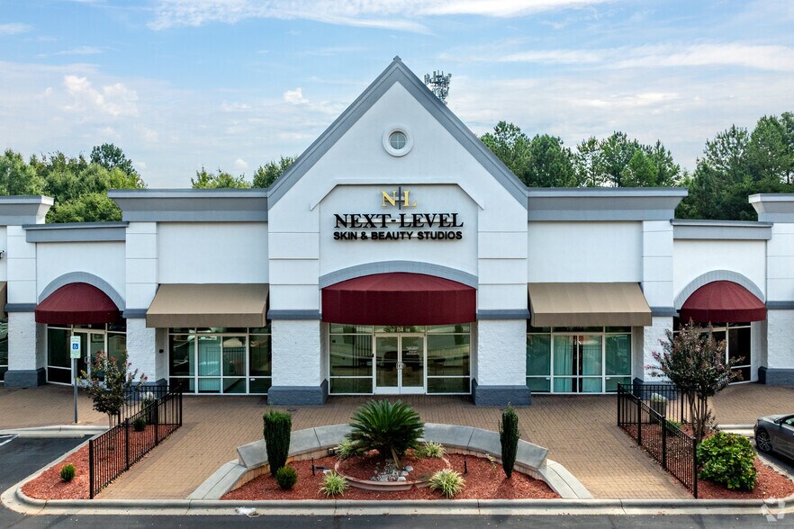 739 Galleria Blvd, Rock Hill, SC à louer - Photo du bâtiment - Image 3 de 8