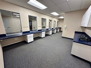 1961 Premier Dr, Mankato, MN à louer Photo du bâtiment- Image 2 de 32