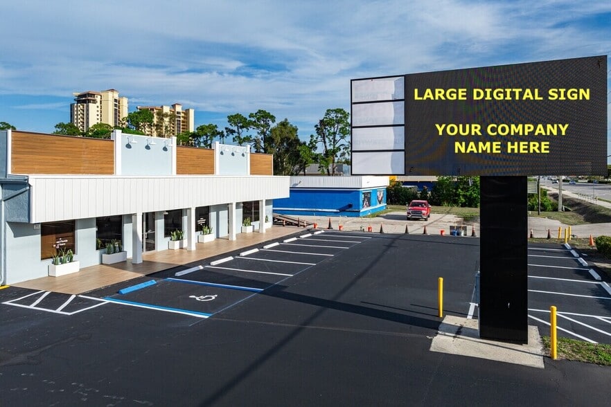 14520-14540 S Tamiami Trl, Fort Myers, FL for lease - Building Photo - Image 2 of 17