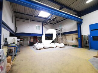 Plus de détails pour Bureau, Local d'activités à louer