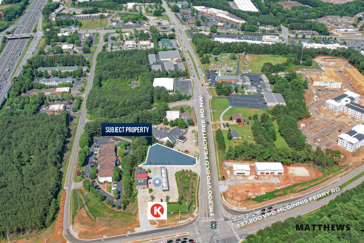 215 Old Peachtree Rd NW, Suwanee, GA à louer Photo du bâtiment- Image 1 de 5