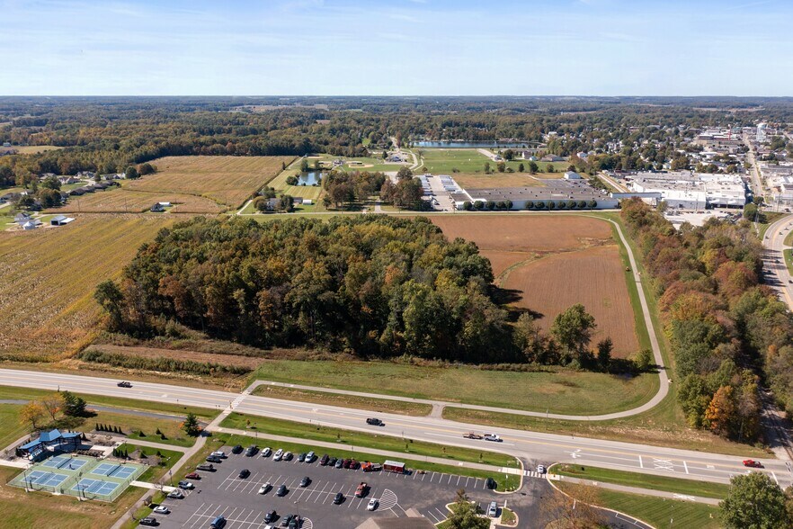 1230 STATE ROAD 46, Batesville, IN à vendre - Photo du bâtiment - Image 3 de 7