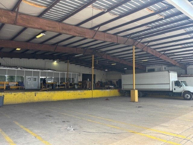 802 41st St N, Birmingham, AL for sale - Building Photo - Image 2 of 6