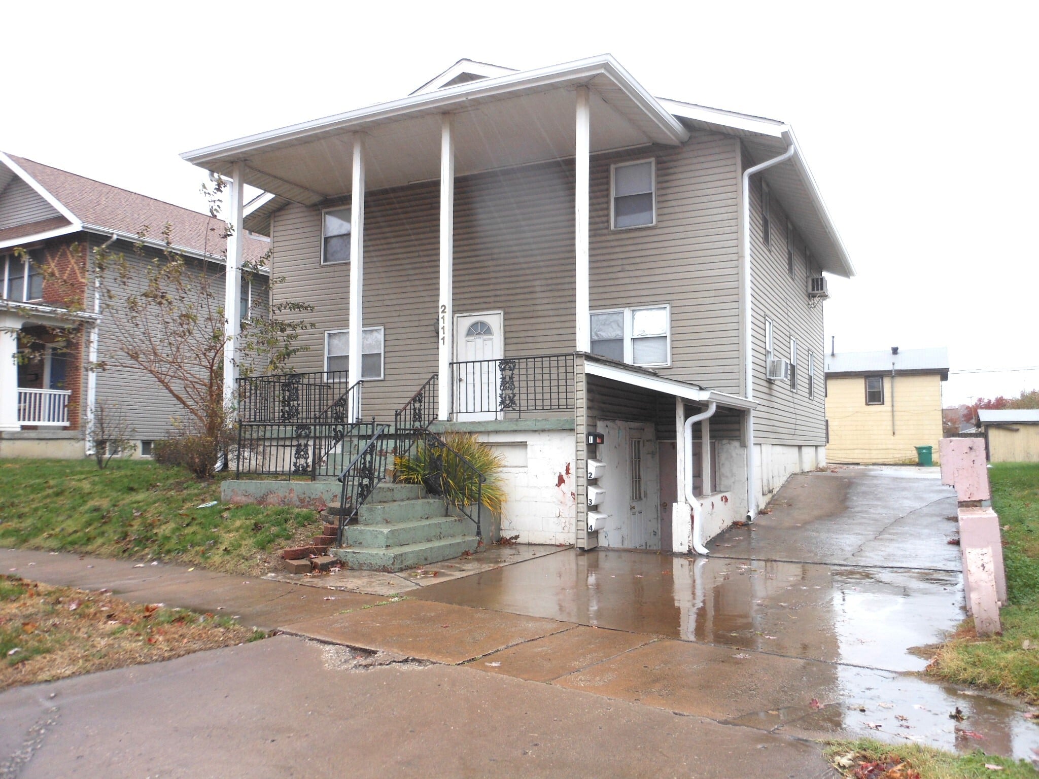 2111 Lincoln Ave, Granite City, IL for sale Building Photo- Image 1 of 14