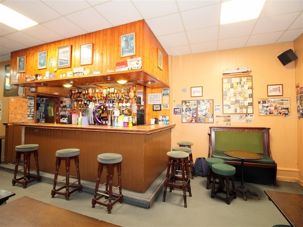 Market Bar, Inverness for sale Interior Photo- Image 1 of 9