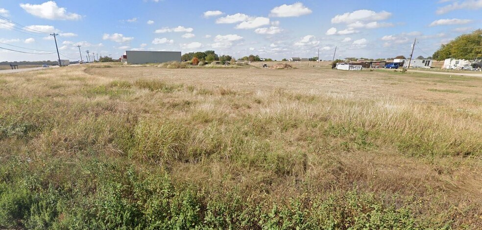 6.82 AC I-20 Service & Helms Trail, Forney, TX à vendre - Photo du bâtiment - Image 3 de 7