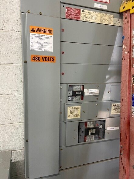 304 S 12th St, Waco, TX à louer - Photo du bâtiment - Image 3 de 8