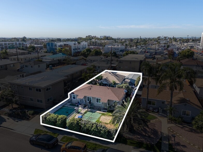 210-12 Del Mar Ave, Chula Vista, CA à vendre - Aérien - Image 3 de 8