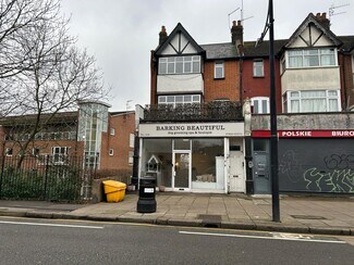Plus de détails pour 218 High Rd, Woodford Green - Commerce de détail à vendre