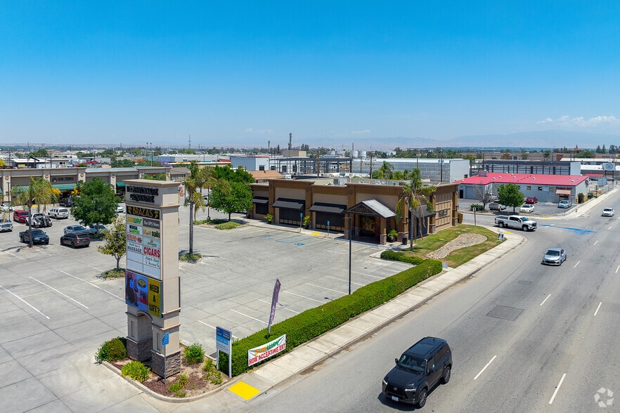4208 Rosedale Hwy, Bakersfield, CA for lease - Building Photo - Image 2 of 13