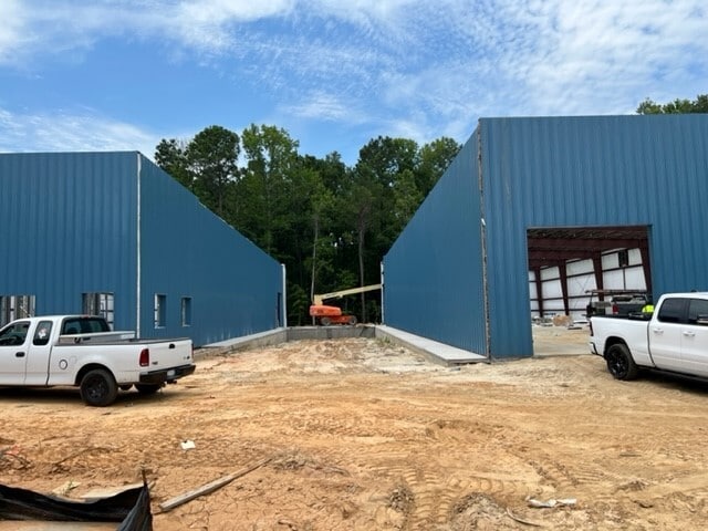 7641 Sandlapper Pky, North Charleston, SC for sale - Building Photo - Image 3 of 11