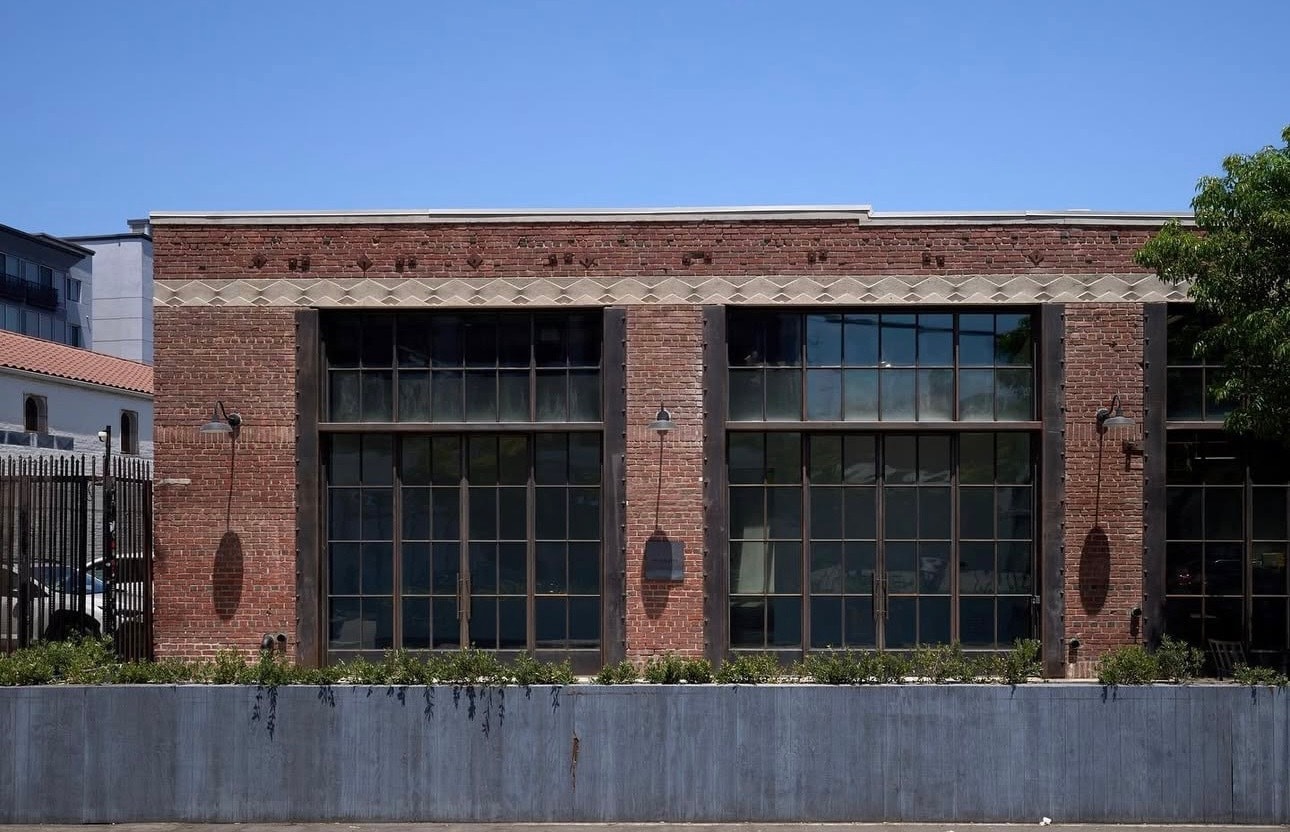 821-835 E 3rd St, Los Angeles, CA à louer Photo du bâtiment- Image 1 de 5