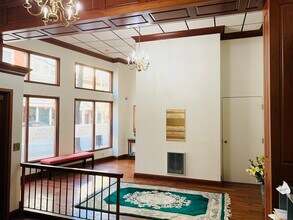 232 Capitol St, Charleston, WV for lease Lobby- Image 2 of 11