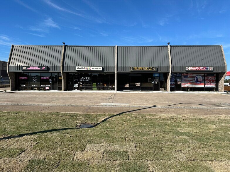 2604 W Marshall Dr, Grand Prairie, TX for lease - Building Photo - Image 1 of 5