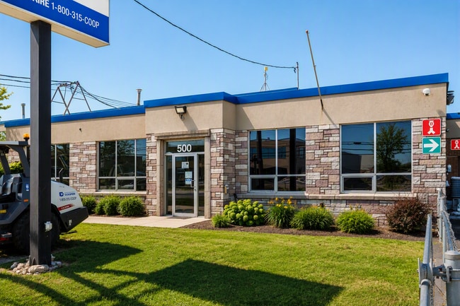 More details for 500 Montée de Liesse, Montréal, QC - Industrial for Lease