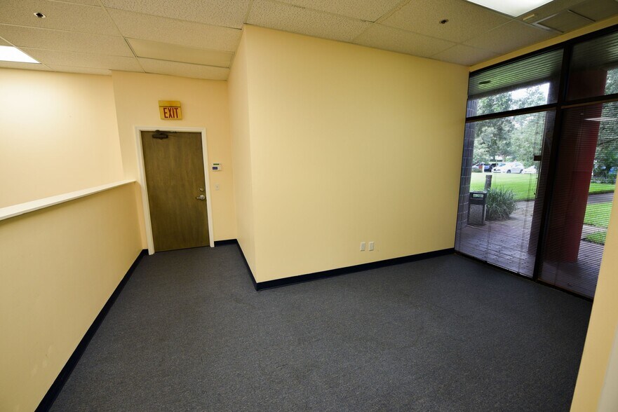 1209 Tech Blvd, Tampa, FL à louer - Photo intérieure - Image 2 de 41