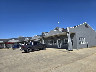 Plus de détails pour 6201 50th St, Leduc, AB - Vente au détail à louer