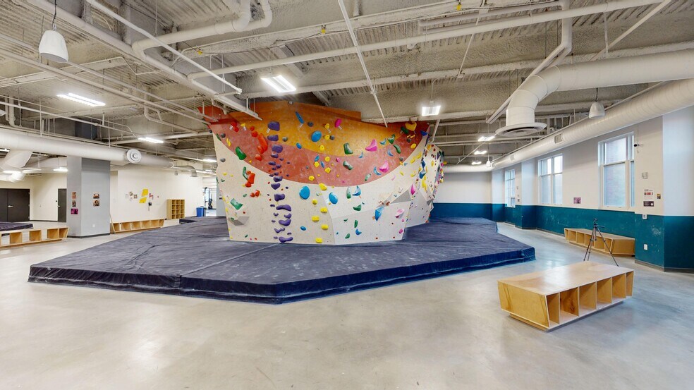 426 State St, Erie, PA à louer - Photo du bâtiment - Image 2 de 11