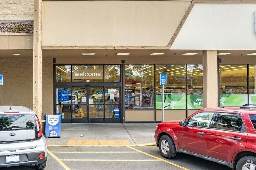 12020-12084 SW Main St, Tigard, OR à louer - Photo du bâtiment - Image 2 de 5