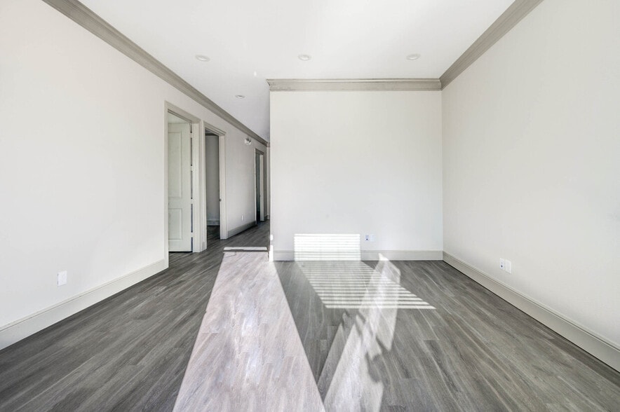 18930 Kuykendahl Rd, Spring, TX for lease - Interior Photo - Image 1 of 72