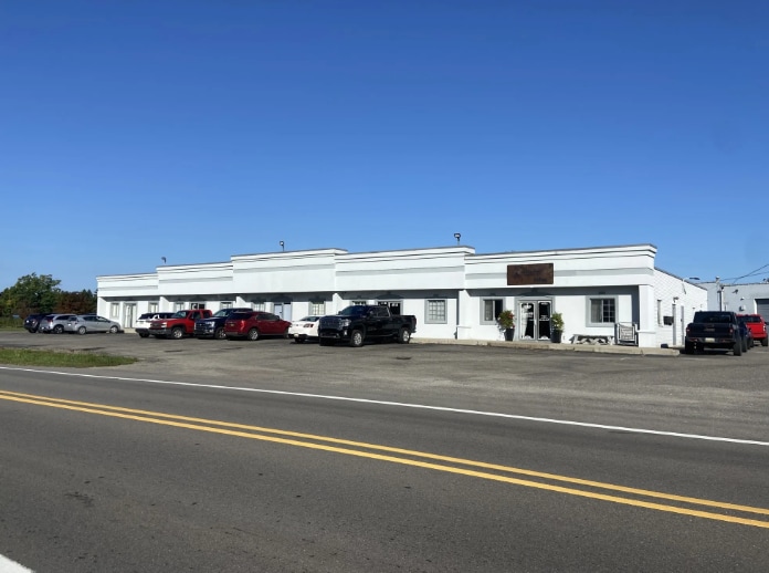 4510-4514 Pontiac Lake Rd, Waterford, MI for lease Primary Photo- Image 1 of 3