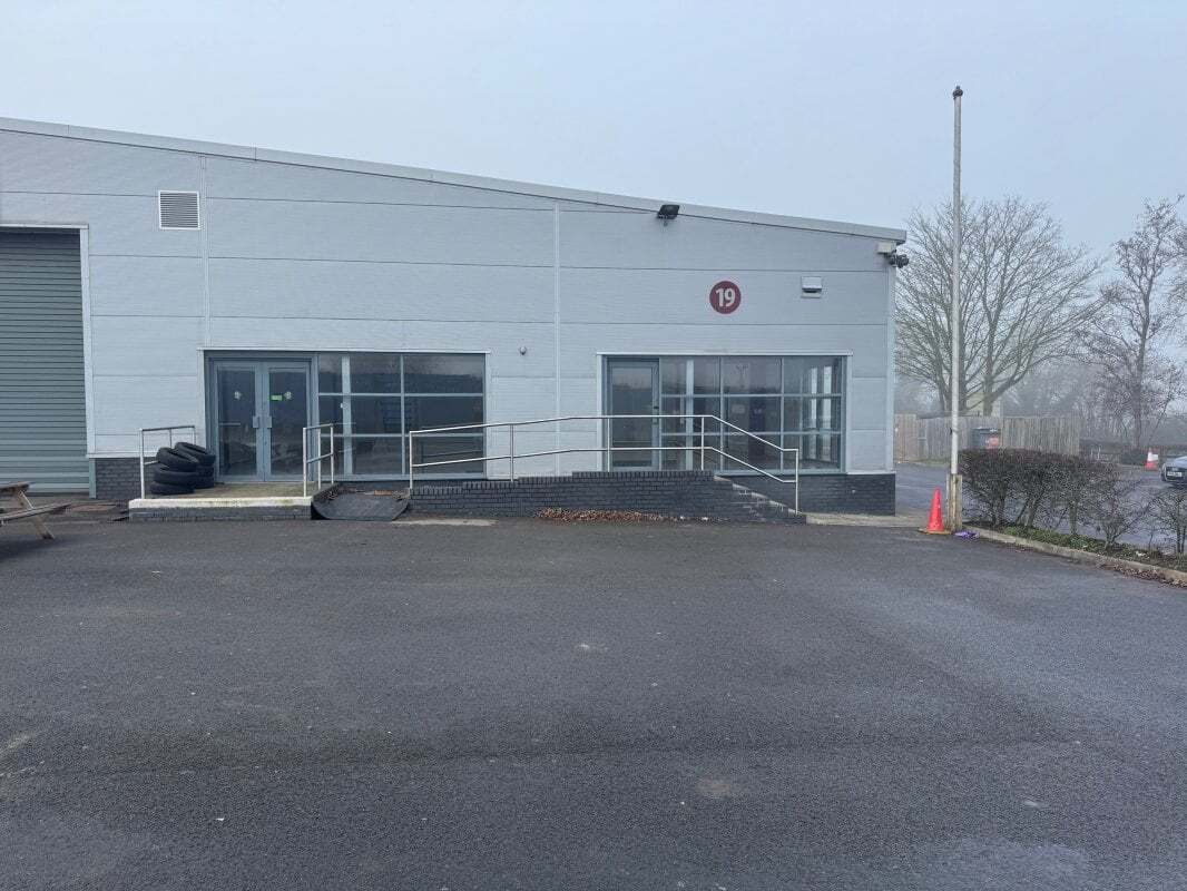 Chew Rd, Winford à vendre Photo du bâtiment- Image 1 de 1