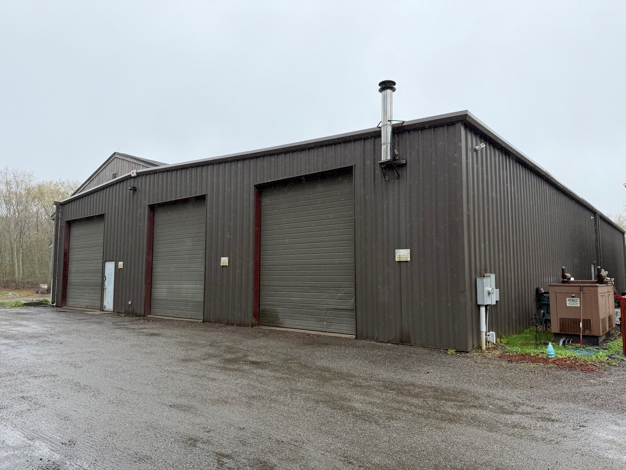 44 Bates Pond Rd, Canterbury, CT for lease Primary Photo- Image 1 of 4