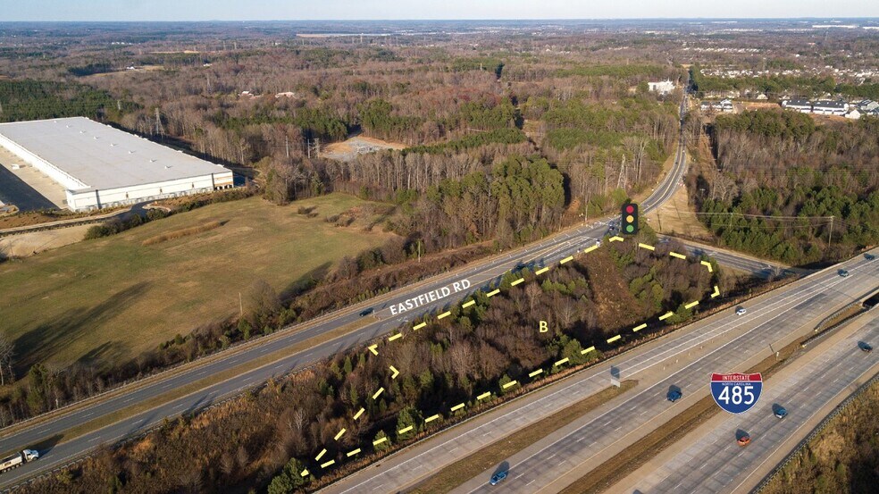 Eastfield Rd & Independence Hill Rd, Huntersville, NC à vendre - Photo du bâtiment - Image 2 de 2