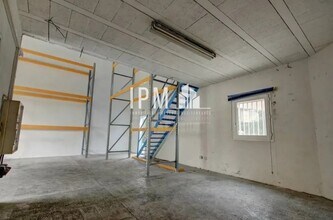 Industrial in Aubagne for lease Interior Photo- Image 2 of 4