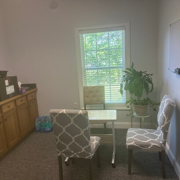 4214 Mayfair St, Myrtle Beach, SC à louer - Photo du bâtiment - Image 2 de 9