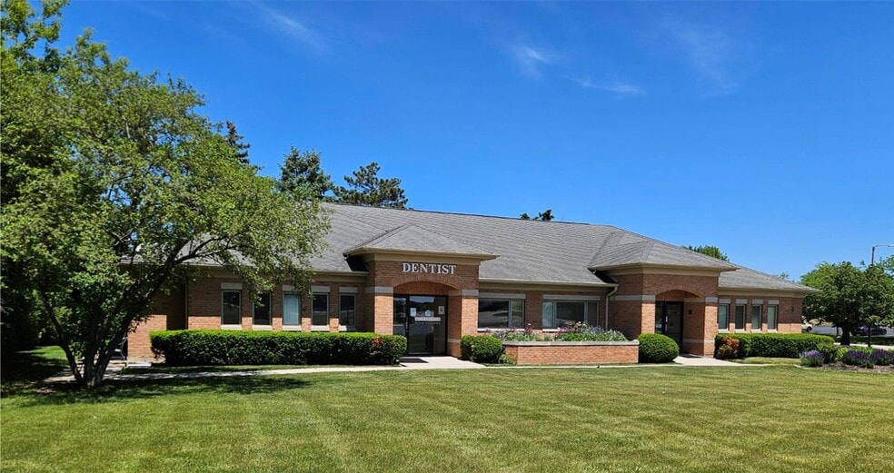 3930 Washington St, Gurnee, IL à louer - Photo du bâtiment - Image 3 de 3