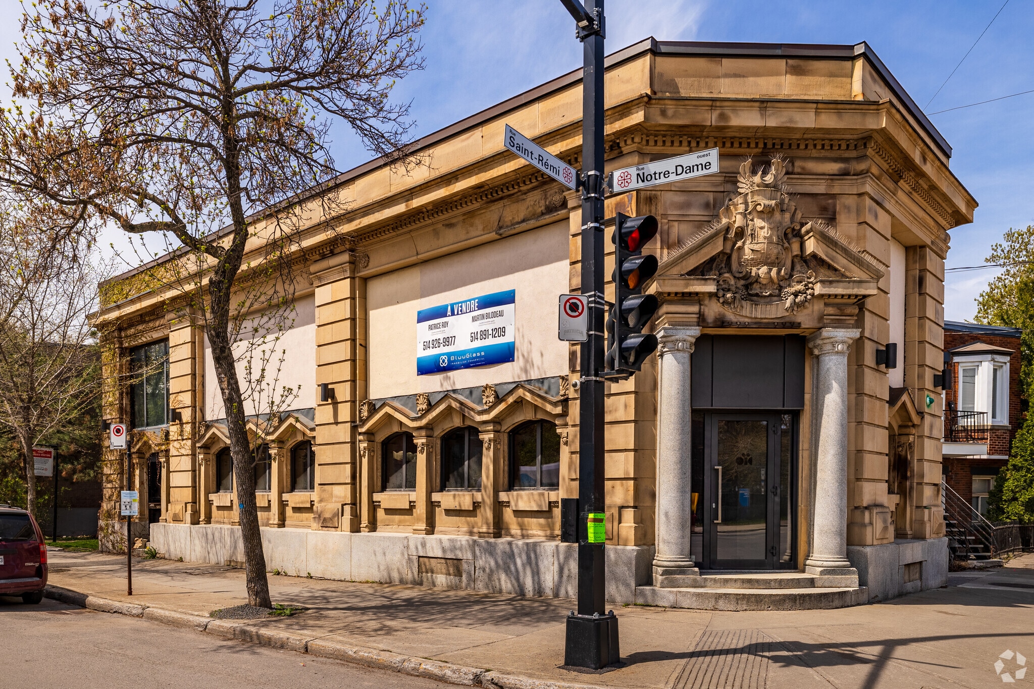 5001-5011 Rue Notre-Dame O, Montréal, QC for sale Primary Photo- Image 1 of 1