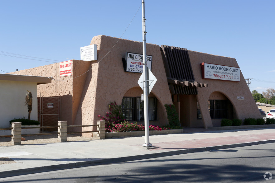 45841 Oasis St, Indio, CA à vendre - Photo principale - Image 1 de 1