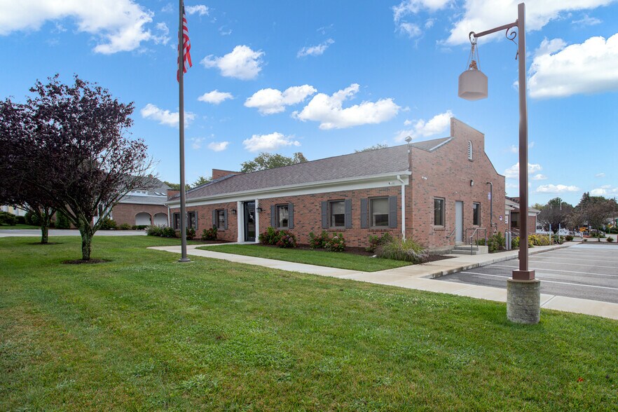 54 County St, Somerset, MA à louer - Photo du bâtiment - Image 3 de 20