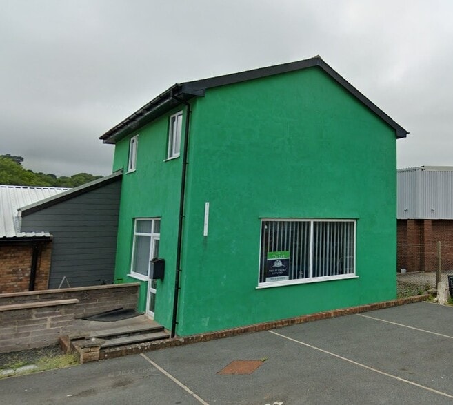 Glan Yr Afon Industrial Estate, Aberystwyth for lease - Primary Photo - Image 1 of 5