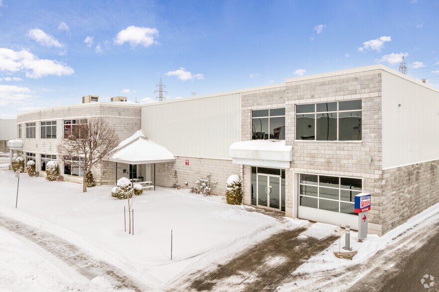 2725 Rue Michelin, Laval, QC à vendre - Photo du bâtiment - Image 2 de 7