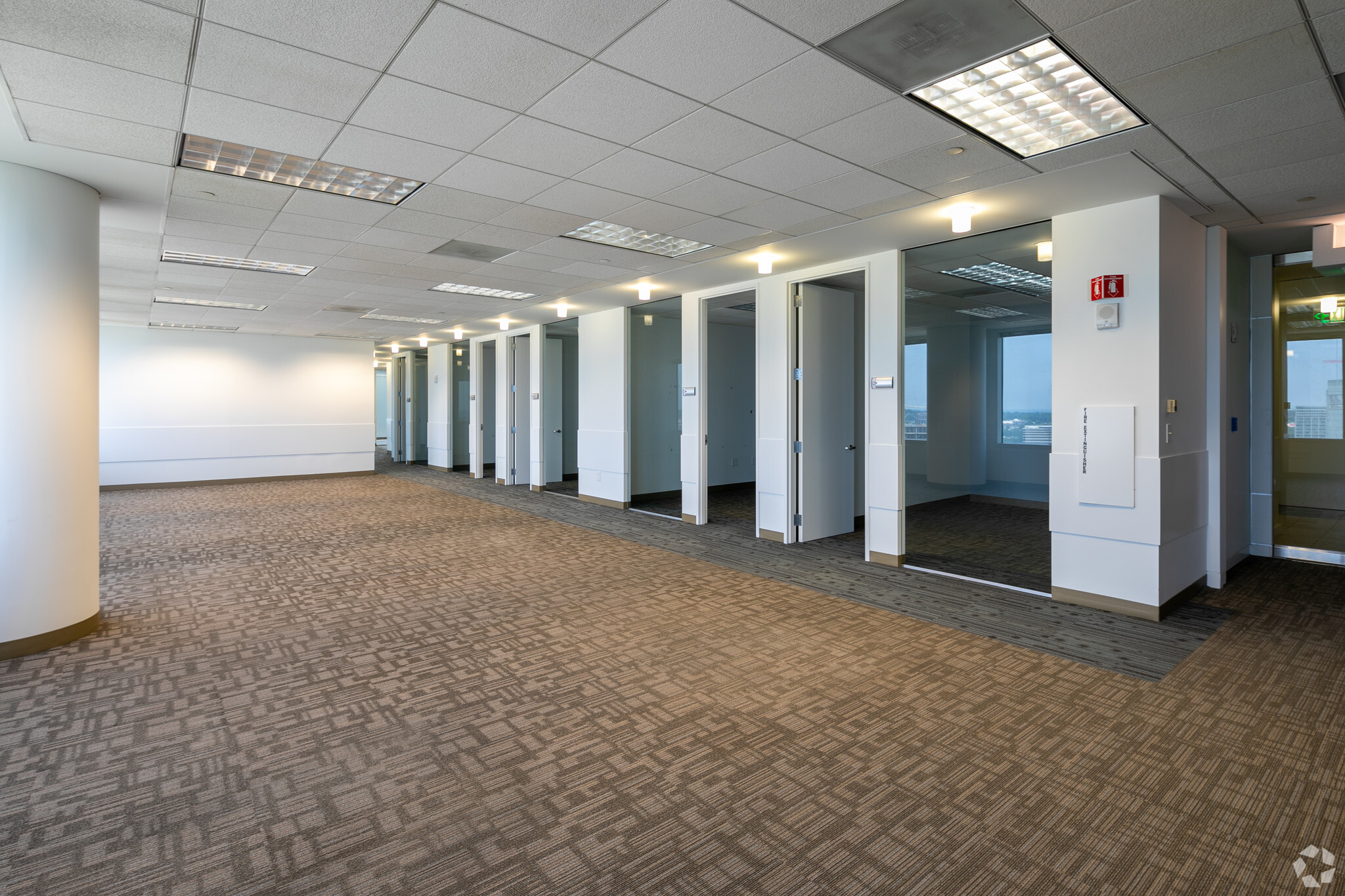1001 Summit Blvd, Atlanta, GA for lease Building Photo- Image 1 of 4